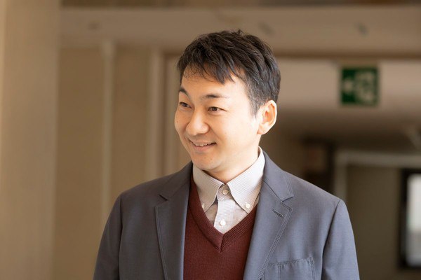 Kazuki Namioka as Tsutomu Shima